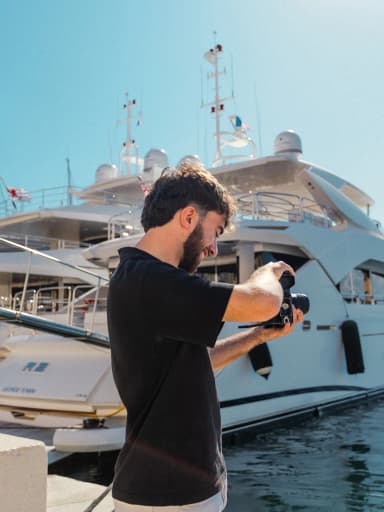 Hugo Bransard, fondateur de Hugz Visuals
